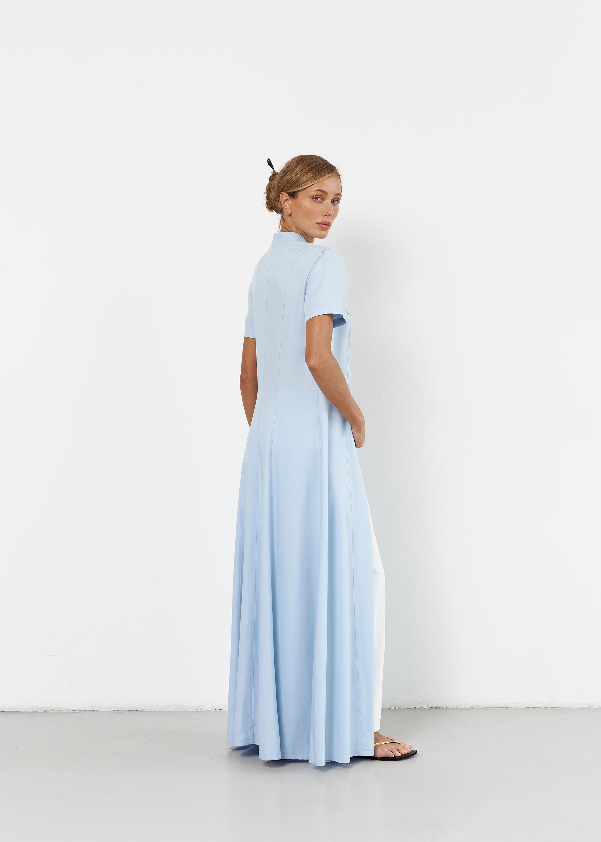 Robe Yoshi Blue