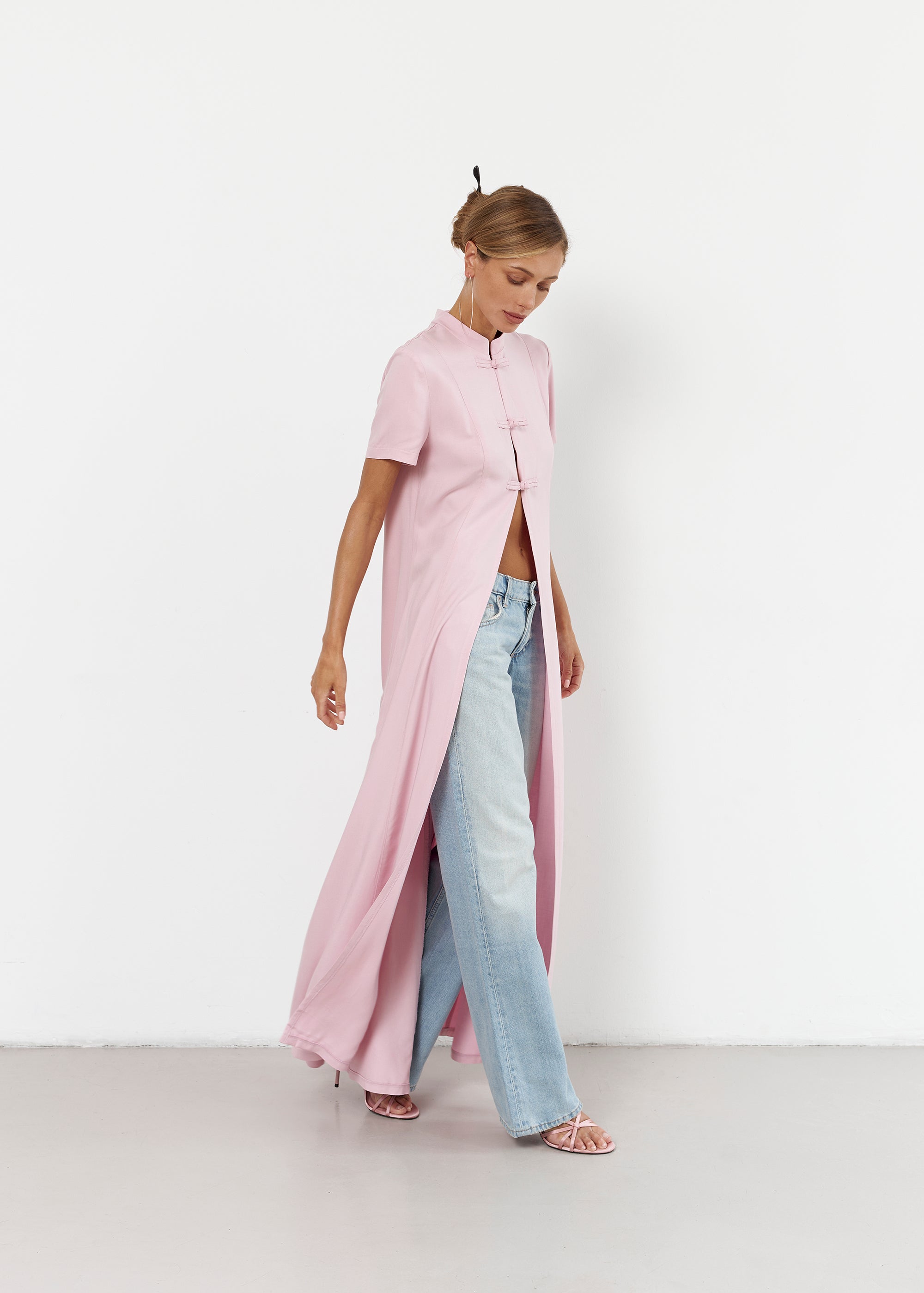 Robe Yoshi Pink